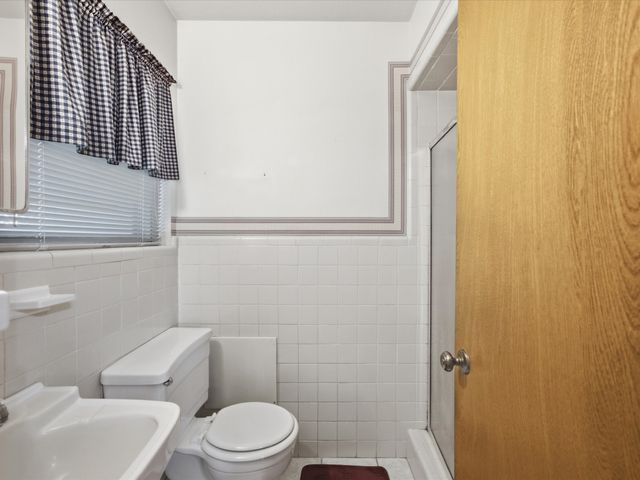 1313 Crestridge Street, Ennis, TX 75119