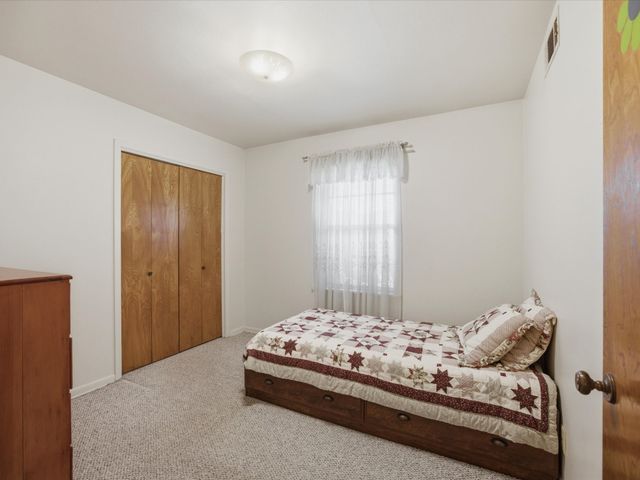1313 Crestridge Street, Ennis, TX 75119