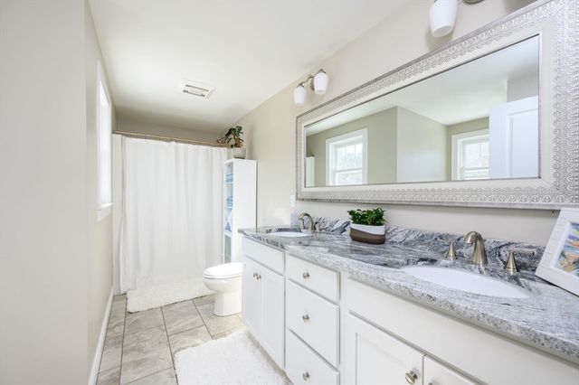 70 River Rd, Hanover, MA 02339