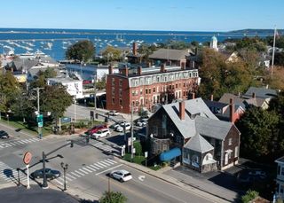 100 Court St, Plymouth, MA 02360