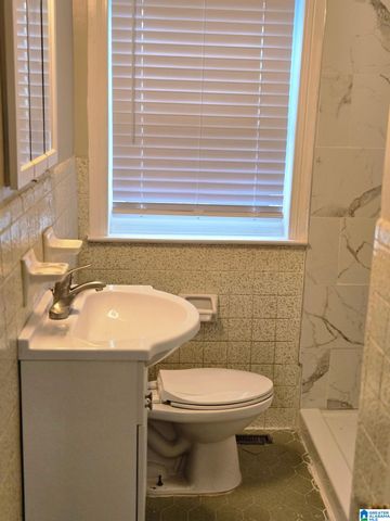 728 CENTER PLACE SW, Birmingham, AL 35211