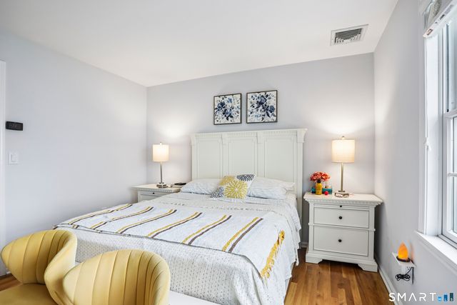 55 Waterford Lane 2, Stamford, CT 06905