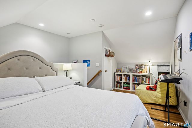 55 Waterford Lane 2, Stamford, CT 06905