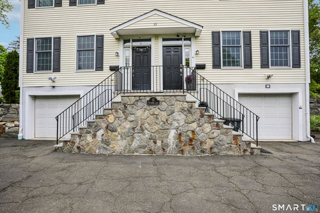 55 Waterford Lane 2, Stamford, CT 06905