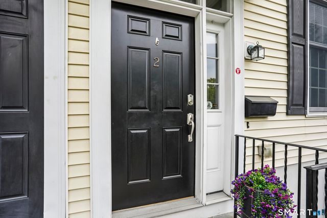55 Waterford Lane 2, Stamford, CT 06905