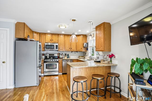 55 Waterford Lane 2, Stamford, CT 06905