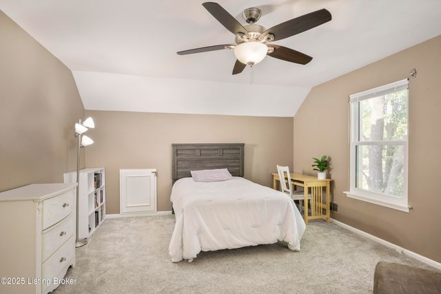 515 N Watterson Trail, Louisville, KY 40243