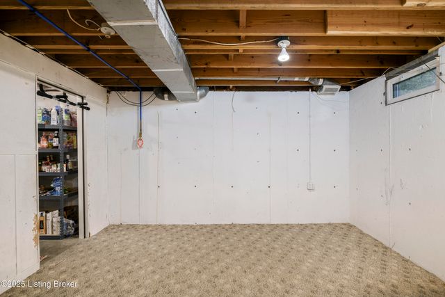 515 N Watterson Trail, Louisville, KY 40243