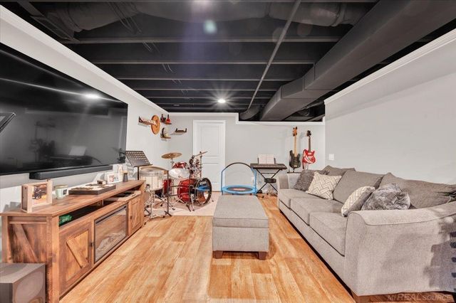 51341 Mayfield Drive, New Baltimore, MI 48047