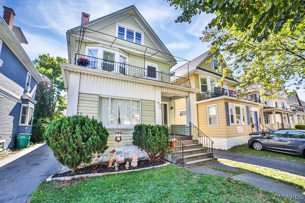 39 Hughes Avenue, Buffalo, NY 14208