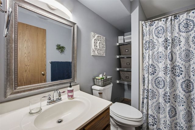 1125 Forest Glen Court SE, Cedar Rapids, IA 52403