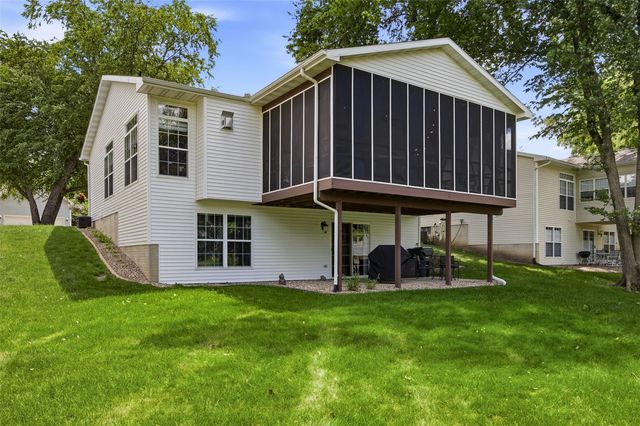 1125 Forest Glen Court SE, Cedar Rapids, IA 52403
