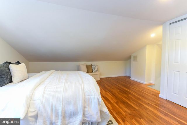 341 LARCH AVE, West Berlin, NJ 08091