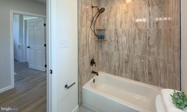 341 LARCH AVE, West Berlin, NJ 08091