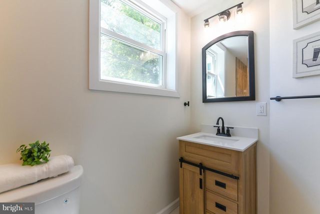 341 LARCH AVE, West Berlin, NJ 08091