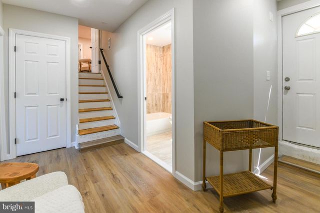341 LARCH AVE, West Berlin, NJ 08091