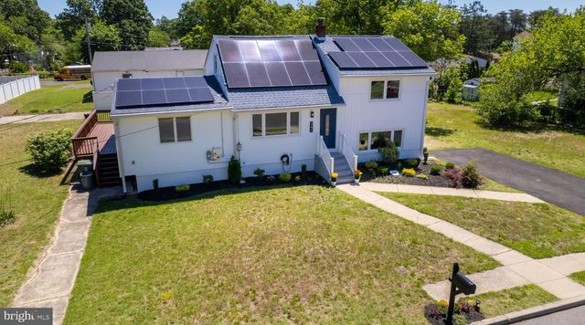 341 LARCH AVE, West Berlin, NJ 08091