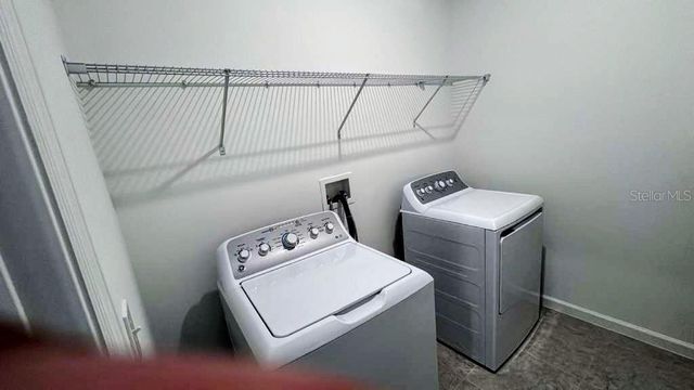 2443 GREY HAWK DR, Kissimmee, FL 34746