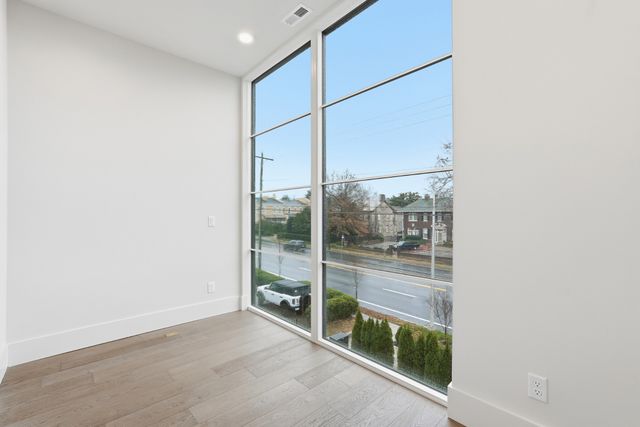 3718 West End Ave Unit 1, Nashville, TN 37205