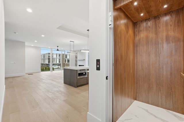 3718 West End Ave Unit 1, Nashville, TN 37205