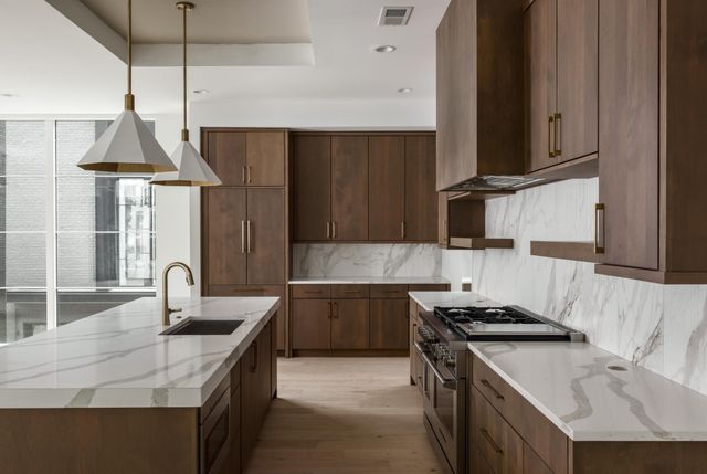 3718 West End Ave Unit 1, Nashville, TN 37205