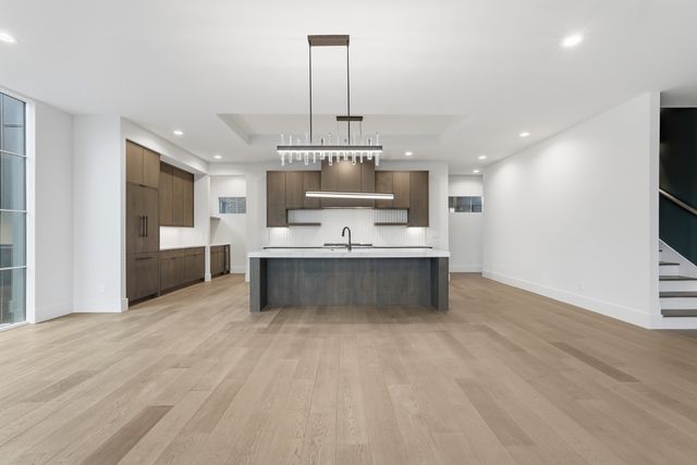 3718 West End Ave Unit 1, Nashville, TN 37205