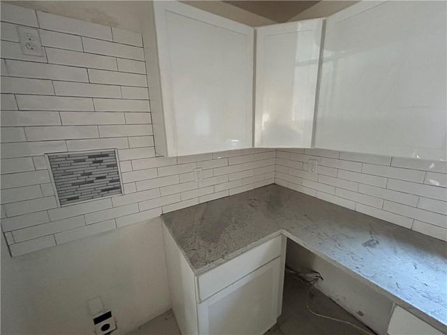 9416 E 64th Street, Raytown, MO 64133