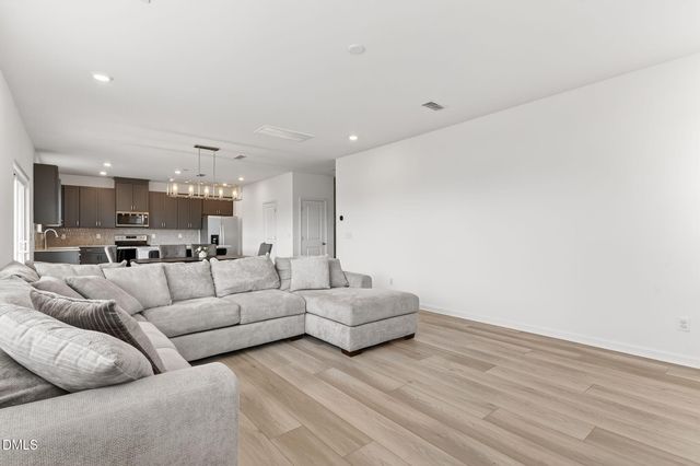 260 Chestnut Oak Lane, Lillington, NC 27546