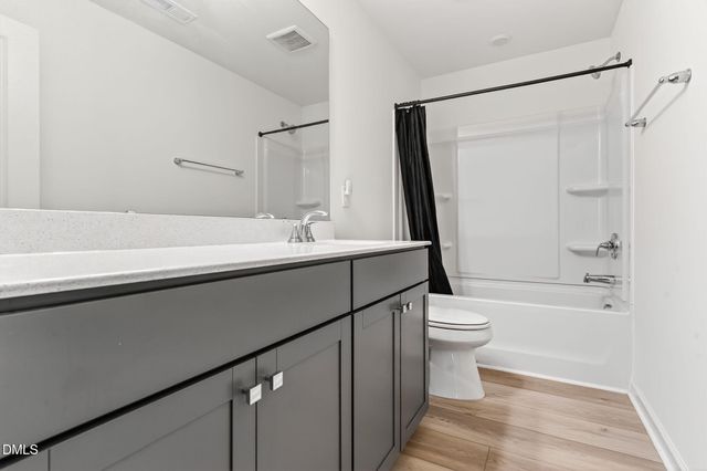 260 Chestnut Oak Lane, Lillington, NC 27546