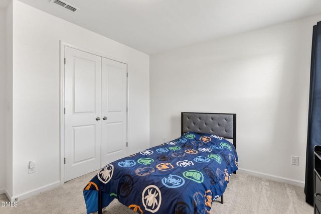 260 Chestnut Oak Lane, Lillington, NC 27546