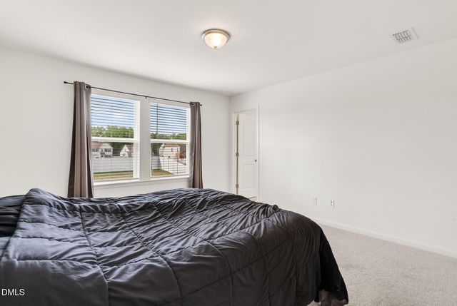 260 Chestnut Oak Lane, Lillington, NC 27546