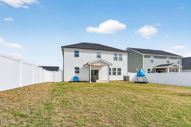 260 Chestnut Oak Lane, Lillington, NC 27546