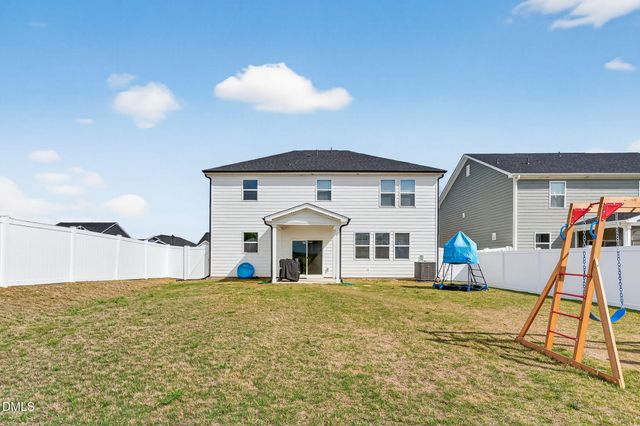 260 Chestnut Oak Lane, Lillington, NC 27546