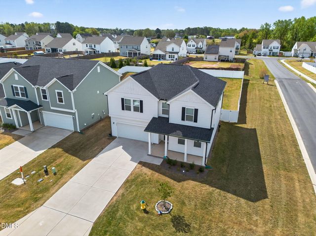 260 Chestnut Oak Lane, Lillington, NC 27546