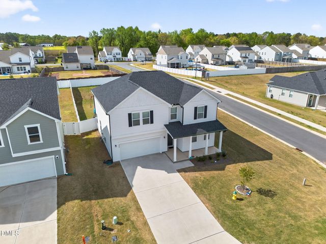 260 Chestnut Oak Lane, Lillington, NC 27546