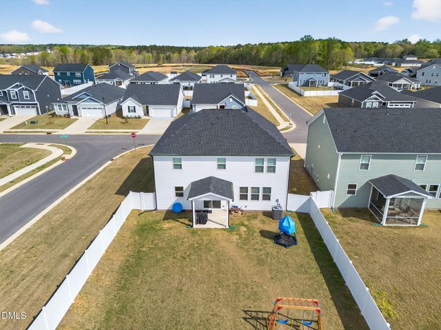 260 Chestnut Oak Lane, Lillington, NC 27546