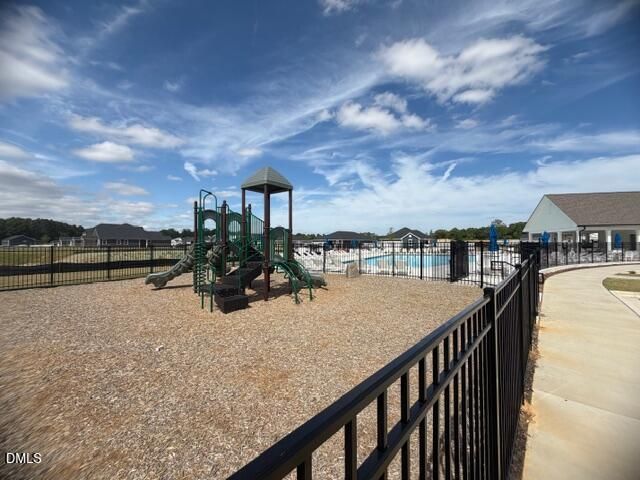 260 Chestnut Oak Lane, Lillington, NC 27546