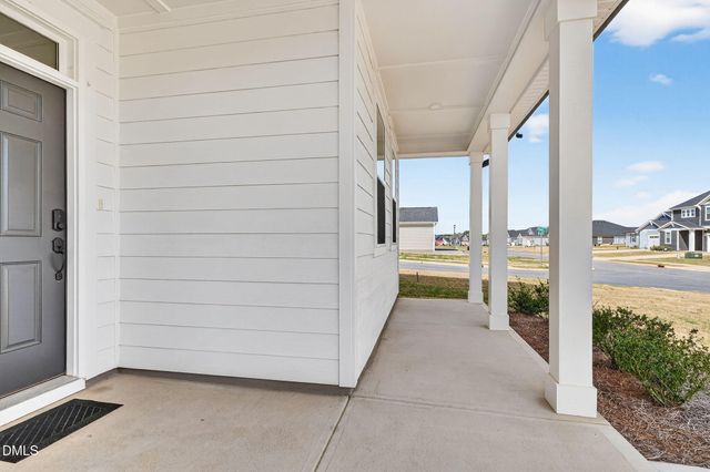 260 Chestnut Oak Lane, Lillington, NC 27546