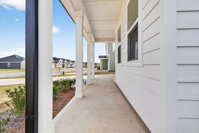 260 Chestnut Oak Lane, Lillington, NC 27546