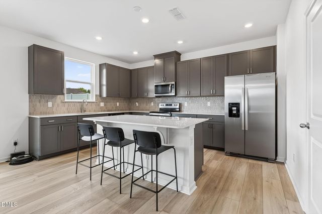 260 Chestnut Oak Lane, Lillington, NC 27546