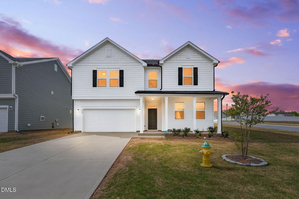 260 Chestnut Oak Lane, Lillington, NC 27546