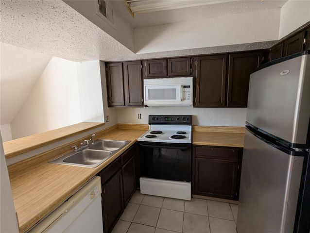 9833 Walnut Street Q201, Dallas, TX 75243