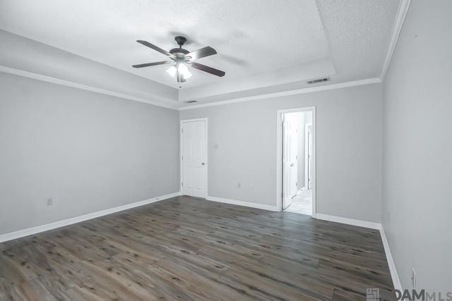 8211 Cecil Dr, Denham Springs, LA 70706