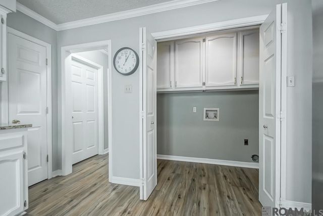 8211 Cecil Dr, Denham Springs, LA 70706