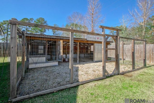 8211 Cecil Dr, Denham Springs, LA 70706