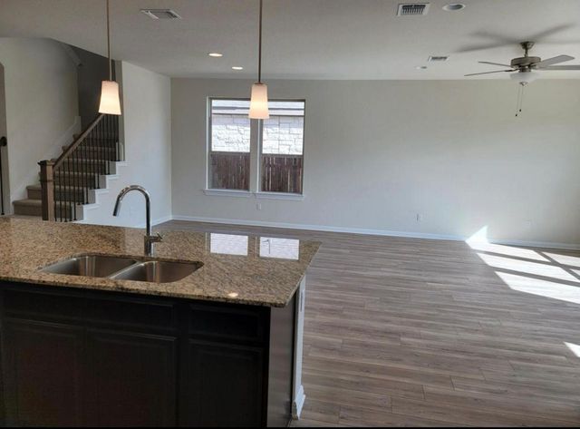 105 Isabella WAY, Liberty Hill, TX 78642