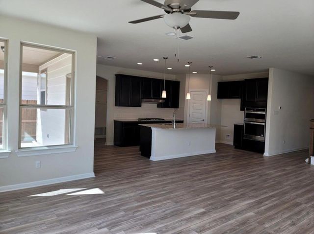 105 Isabella WAY, Liberty Hill, TX 78642