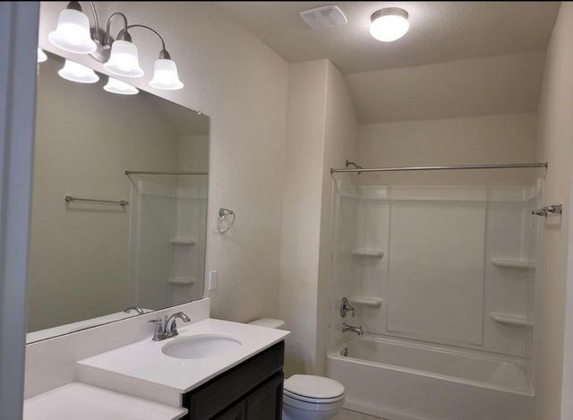 105 Isabella WAY, Liberty Hill, TX 78642