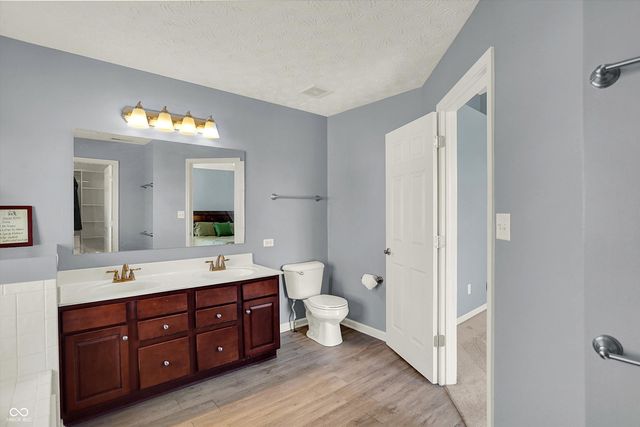 13342 Freenza Court, Carmel, IN 46074