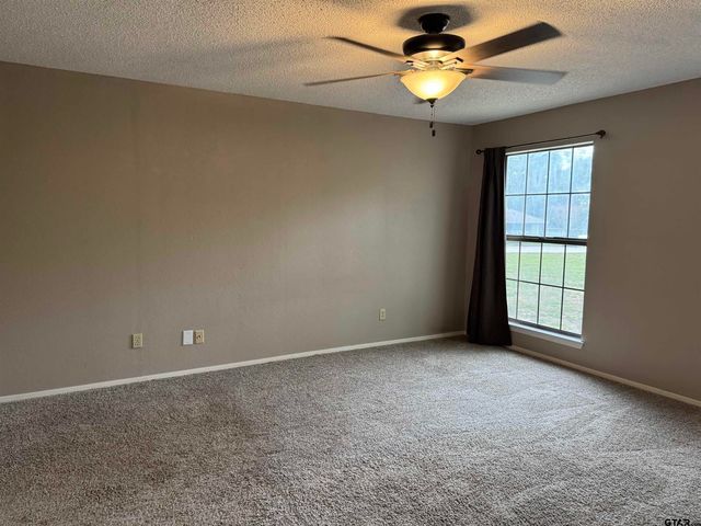 531 Dogwood Ln, Hideaway, TX 75771
